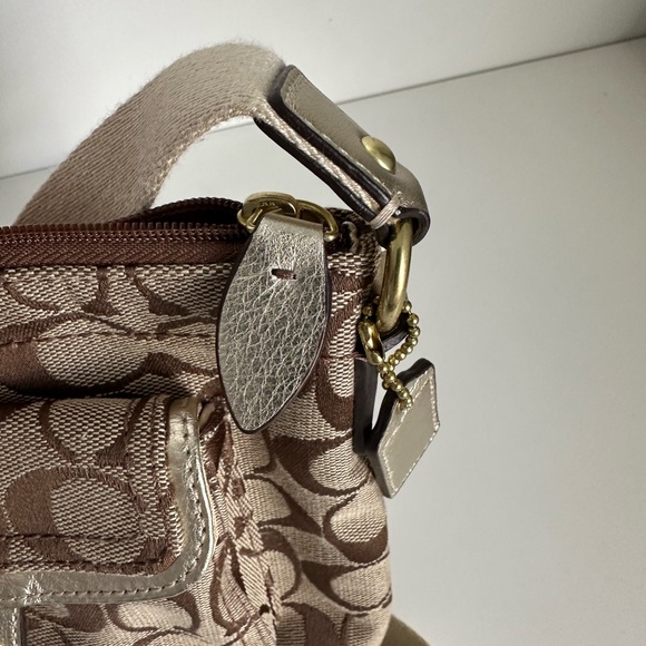 Coach Brown and Cream Signature Crossbody Bag - Picture 9 of 10